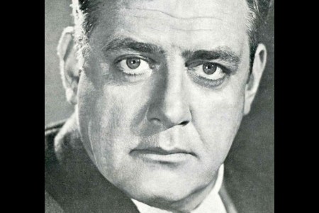 Raymond BURR (Acteur, L’homme de fer, Président du Jury)