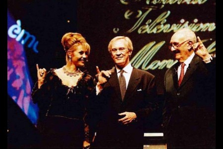 Lolita MORENA (Actrice, Animatrice de télévision, Présentatrice Soirées du Festival), Roy THINNES (Acteur, Les envahisseurs), Pierre TCHERNIA (Réalisateur, Amimateur de télévision, Présentateur Soirées du Festival)