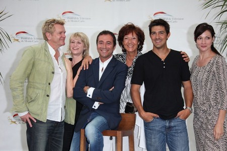 Cast Section de recherches. Xavier DELUC, Virginie CALIARI, Bernard MONTIEL, Chrystelle LABAUDE, Jean-Pascal LACOSTE, Félicité DU JEU