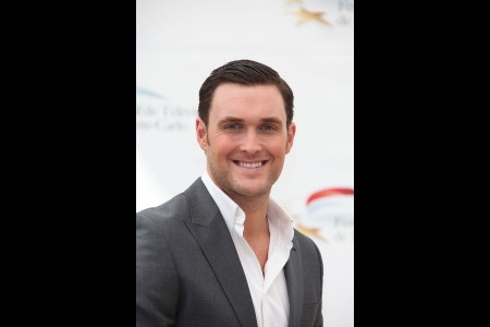 Owain YEOMAN (Acteur, Mentalist)