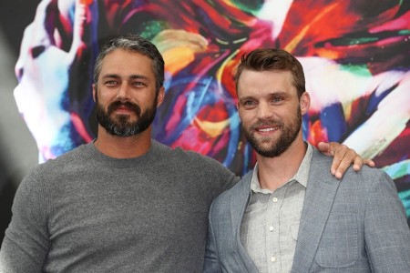 Taylor KINNEY, Jesse SPENCER (Acteurs, Chicago fire)