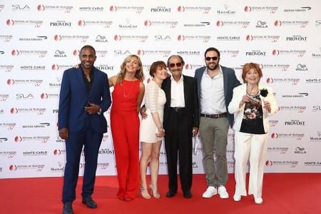 Cast Scènes de ménage. Loup Denis ELION, Amélie ETASSE, Anne-Elisabeth BLATEAU, Gérard HERNANDEZ, David MORA, Marion GAME 