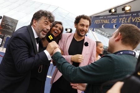 Stéphane Plaza (Animateur, Acteur), Karine Le Marchand (Animatrice), Éric Antoine (Magicien, Humoriste, Comédien, Auteur, Maître de Cérémonie de clôture)