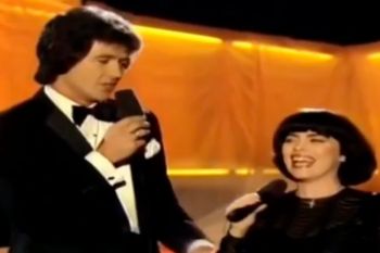 Il a fait deux duos avec Mireille Mathieu