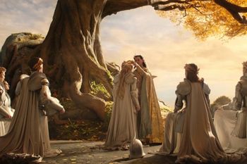 La date de la première a été choisie pour honorer J.R.R. Tolkien