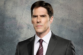 Le comportement violent de Thomas Gibson et son départ